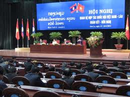 ຫນັງສືພິມຕ່າງໆຂອງລາວ ລົງພິມຂ່າວກ່ຽວກັບໝາກຜົນກອງປະຊຸມສະພາແຫ່ງຊາດ ຫວຽດນາມ ແລະ ລາວ.